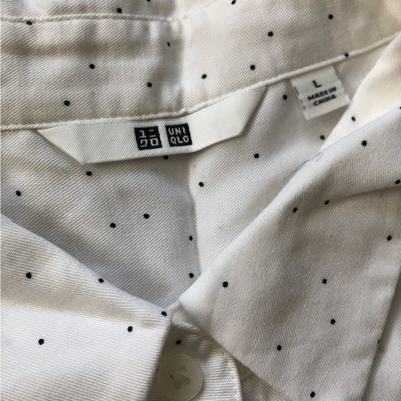 Like New Uniqlo Polka Dot Print Button-Up Shirt Women’s Size L - Picture 8 of 9